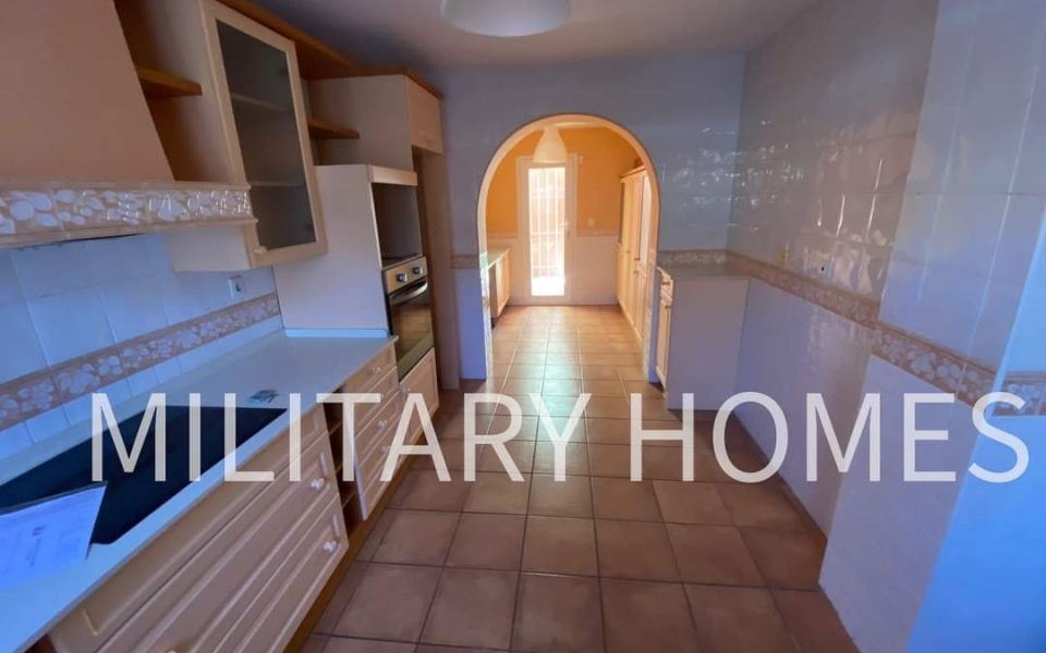 Amazing house 4 bedrooms 3 bathrooms 4