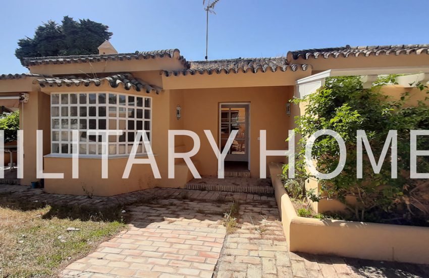 Beach House 4 bedrooms, 3 bathrooms 1