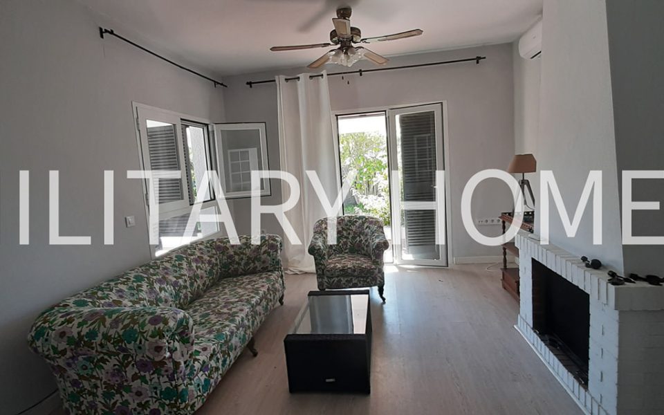 Beach House 4 bedrooms, 3 bathrooms 1